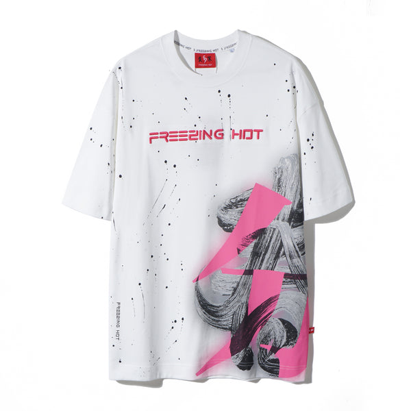 中国の書道が埋め込まれたオーバーサイズTシャツ