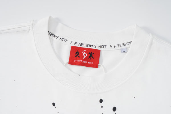 中国の書道が埋め込まれたオーバーサイズTシャツ